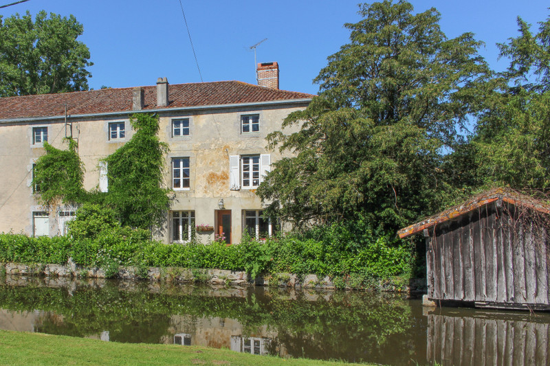 French property for sale in Moncoutant-sur-Sèvre, Deux-Sèvres - €177,000 - photo 0