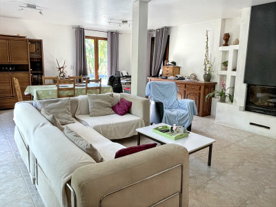 French property for sale in Crayssac, Lot - €299,980 - photo 3