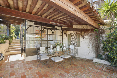 French property for sale in Cannes, Alpes-Maritimes - €1,590,000 - photo 1