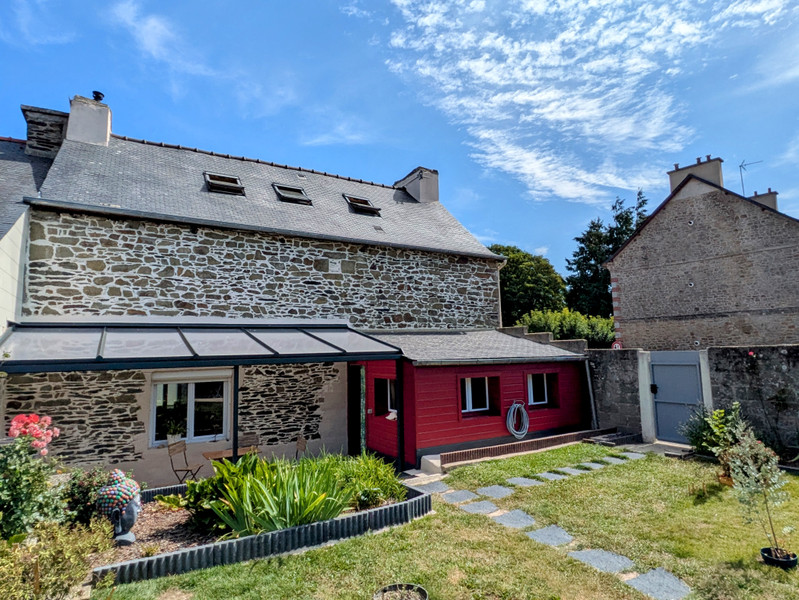 French property for sale in Maël-Carhaix, Côtes-d'Armor - €130,000 - photo 2