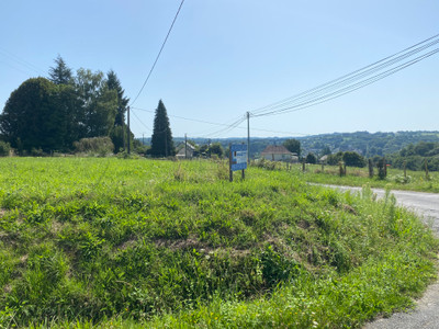 Terrain à vendre à Vigeois, Corrèze, Limousin, avec Leggett Immobilier