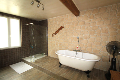 French property for sale in Saint-Savin, Vienne - €83,750 - photo 8