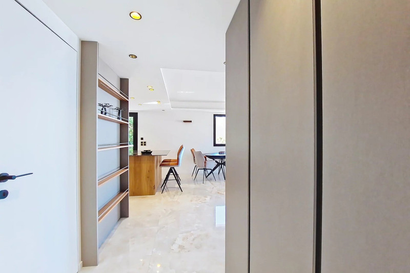 French property for sale in Nice, Alpes-Maritimes - €1,150,000 - photo 8