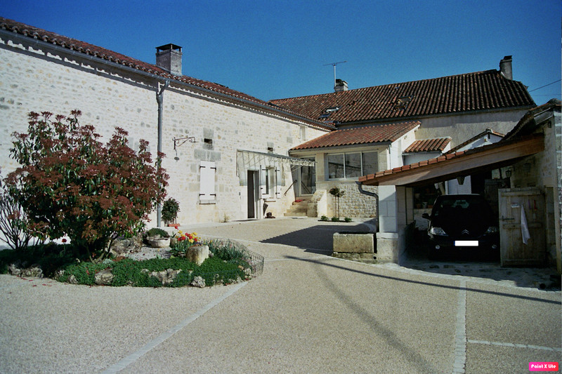 French property for sale in Verteillac, Dordogne - €250,000 - photo 2