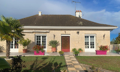 Maison à vendre à Vouneuil-sous-Biard, Vienne, Poitou-Charentes, avec Leggett Immobilier