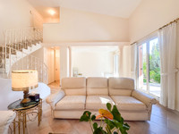 Propriété à vendre à Villeneuve-Loubet, Alpes-Maritimes - 1 095 000 € - photo n°7