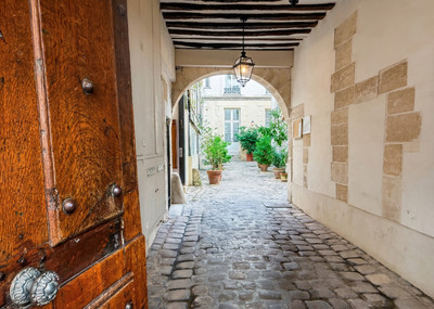 French property for sale in Paris 4e Arrondissement, Paris - €895,000 - photo 10