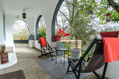 Exceptional villa on classified wooded park in the Hauts de Seine, 10 km from Paris