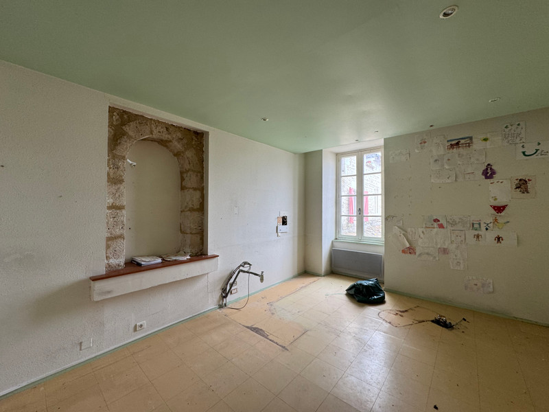 French property for sale in Castelnau Montratier-Sainte Alauzie, Lot - €267,500 - photo 5