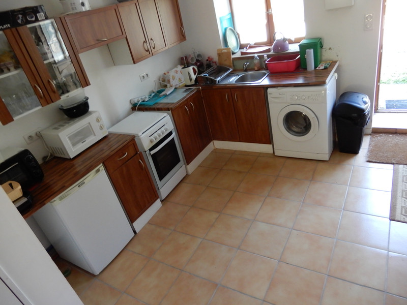 French property for sale in Lésignac-Durand, Charente - €122,080 - photo 4
