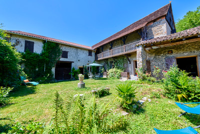 French property for sale in Sauveterre-de-Béarn, Pyrénées-Atlantiques - €469,000 - photo 9