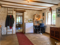 Maison à vendre à Cellefrouin, Charente - 194.400 € - photo 8