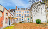Propriété à vendre à Aubusson, Creuse - 371 000 € - photo n°1