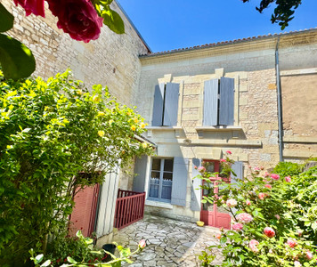 Maison à vendre à Loudun, Vienne, Poitou-Charentes, avec Leggett Immobilier