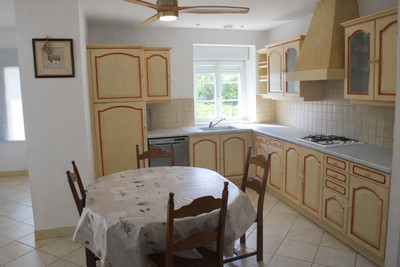 French property for sale in Saulgé, Vienne - €304,950 - photo 3