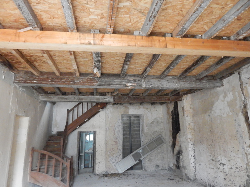 French property for sale in Monbahus, Lot-et-Garonne - €41,600 - photo 3