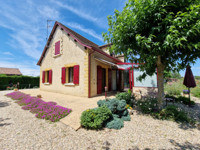 Maison à vendre à Le Fleix, Dordogne, Aquitaine, avec Leggett Immobilier