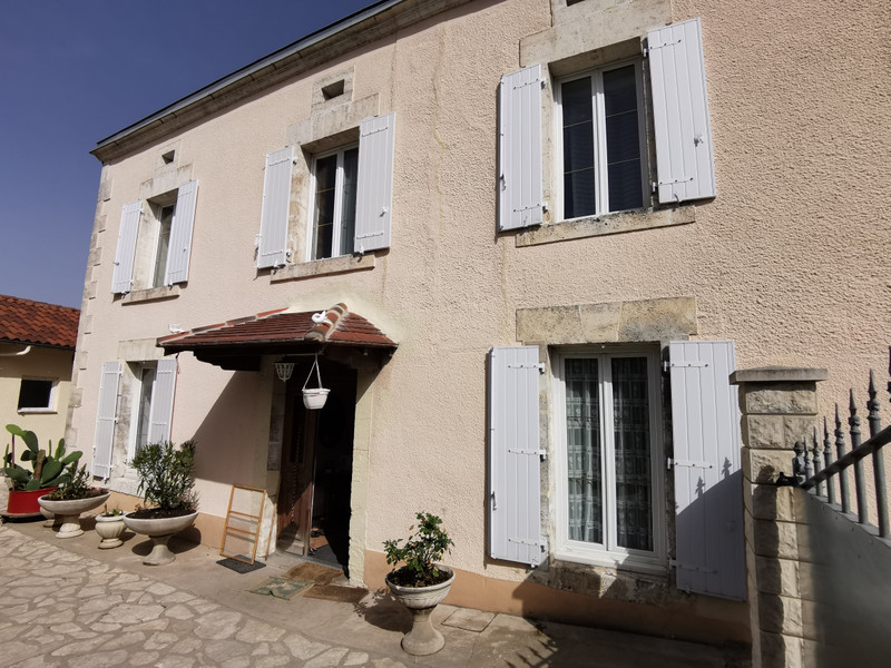 French property for sale in Villetoureix, Dordogne - €250,000 - photo 2