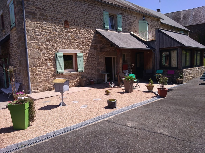 French property for sale in Saint-Chabrais, Creuse - €301,800 - photo 8