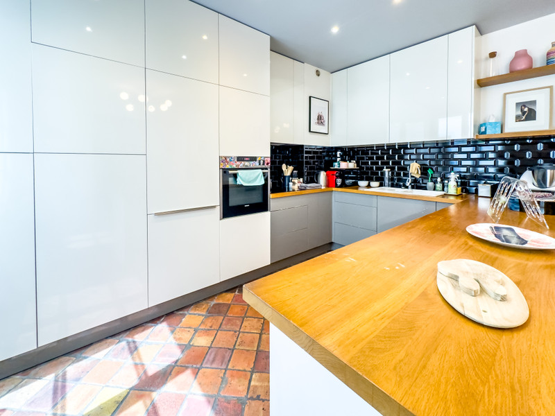 French property for sale in Paris 10e Arrondissement, Paris - €920,000