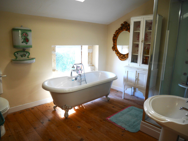 French property for sale in Champagne-et-Fontaine, Dordogne - €247,817 - photo 5