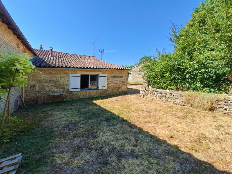 French property for sale in Couture-d'Argenson, Deux-Sèvres - €59,600 - photo 6