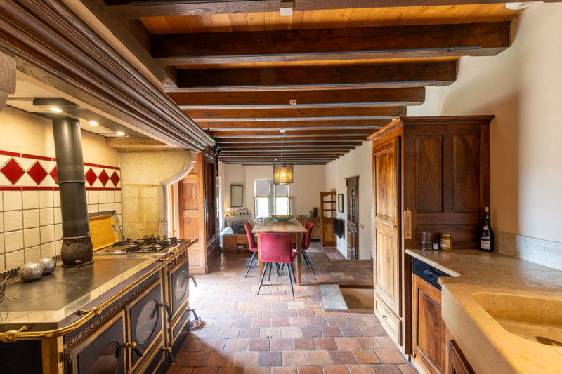French property for sale in Ucel, Ardèche - €1,250,000 - photo 6