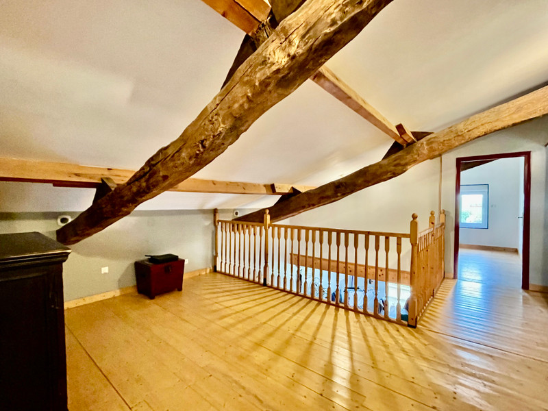 French property for sale in Azay-le-Brûlé, Deux-Sèvres - €283,550 - photo 7