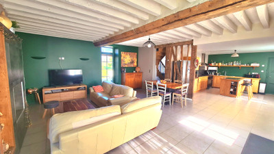 French property for sale in Rives d'Andaine, Orne - €699,999 - photo 2
