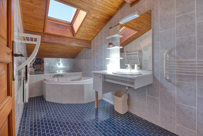 Ski property for sale in Les Gets - €565,000 - photo 8