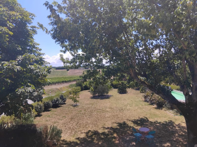 French property for sale in Saint-Dizant-du-Gua, Charente-Maritime - €267,500 - photo 1