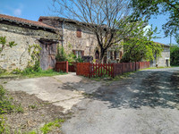 Maison à vendre à Lésignac-Durand, Charente - 310.300 € - photo 2