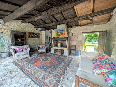 French property for sale in Criteuil-la-Magdeleine, Charente - €649,000 - photo 8