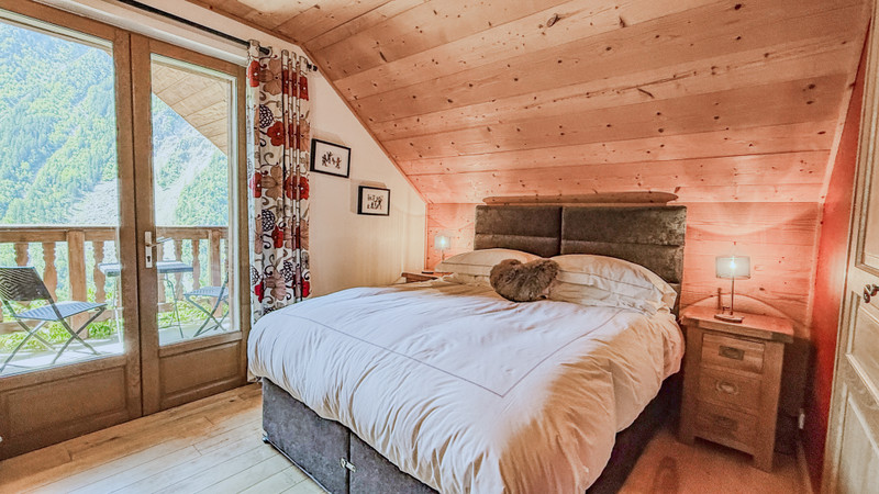 Ski property for sale in Venosc Village - €1,690,000 - photo 6