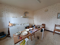 Maison à vendre à Luzy, Nièvre - 139.000 € - photo 12