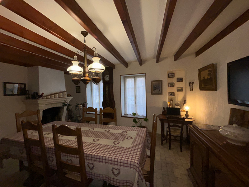 French property for sale in Coulon, Deux-Sèvres - €299,000 - photo 4