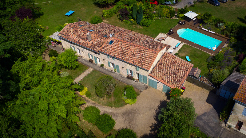 French property for sale in Lignan-de-Bordeaux, Gironde - €750,000 - photo 2