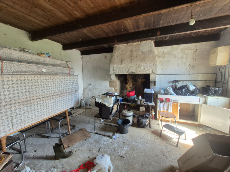 French property for sale in Bolazec, Finistère - €36,600 - photo 7