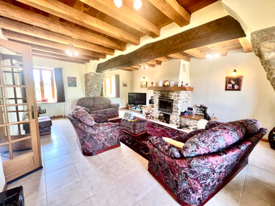 French property for sale in Gartempe, Creuse - €402,800 - photo 2