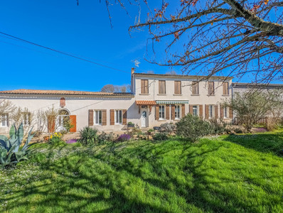 Maison à vendre à Boisredon, Charente-Maritime, Poitou-Charentes, avec Leggett Immobilier