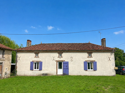 French property for sale in Adriers, Vienne - €171,250 - photo 1