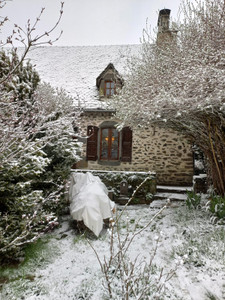 French property for sale in Brageac, Cantal - €349,800 - photo 2
