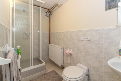 French property for sale in Saint-Loup-Lamairé, Deux-Sèvres - €114,000 - photo 9