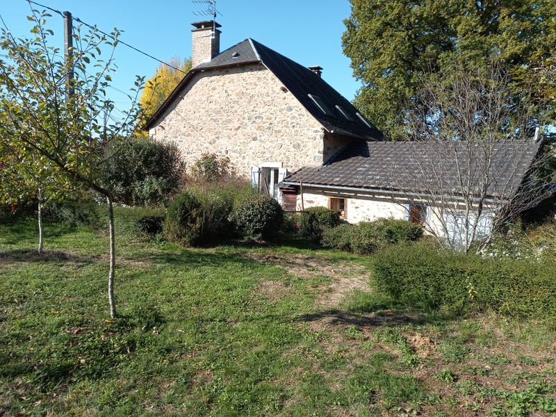 French property for sale in Lagraulière, Corrèze - €267,500 - photo 2