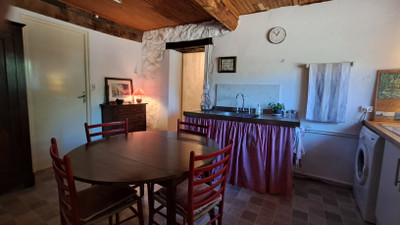 French property for sale in La Tour-Blanche-Cercles, Dordogne - €194,999 - photo 2
