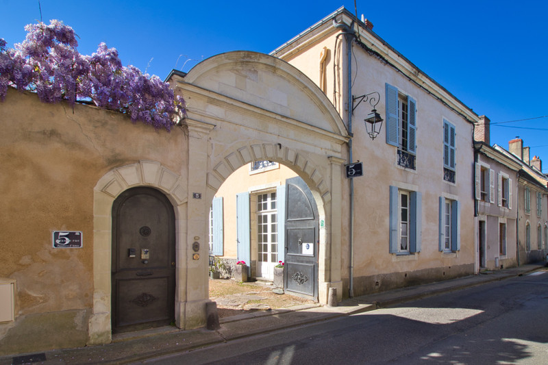 French property for sale in Le Lude, Sarthe - €519,400 - photo 7