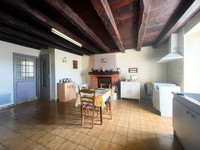 Maison à vendre à Oradour-Fanais, Charente - 56.600 € - photo 4