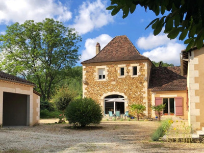 French property for sale in Montagnac-la-Crempse, Dordogne - €670,000 - photo 1