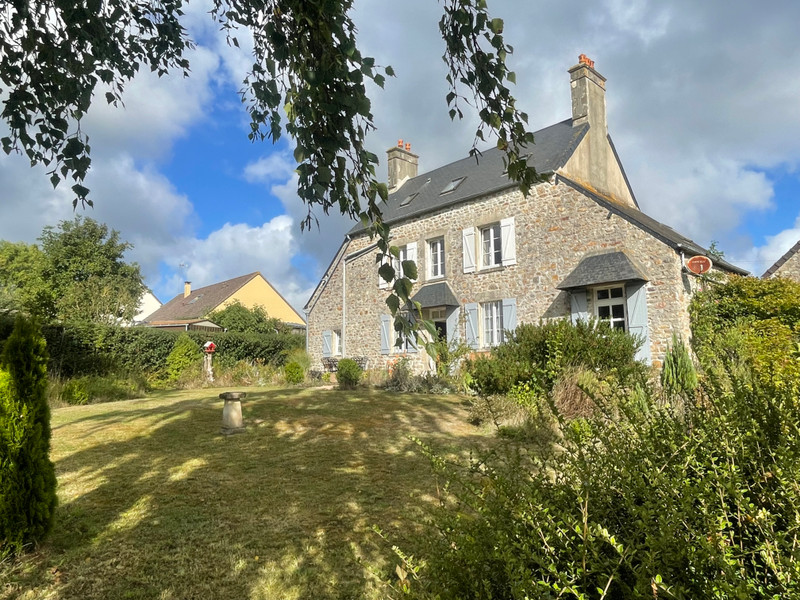 French property for sale in Saint-Sauveur-le-Vicomte, Manche - €319,000 - photo 1