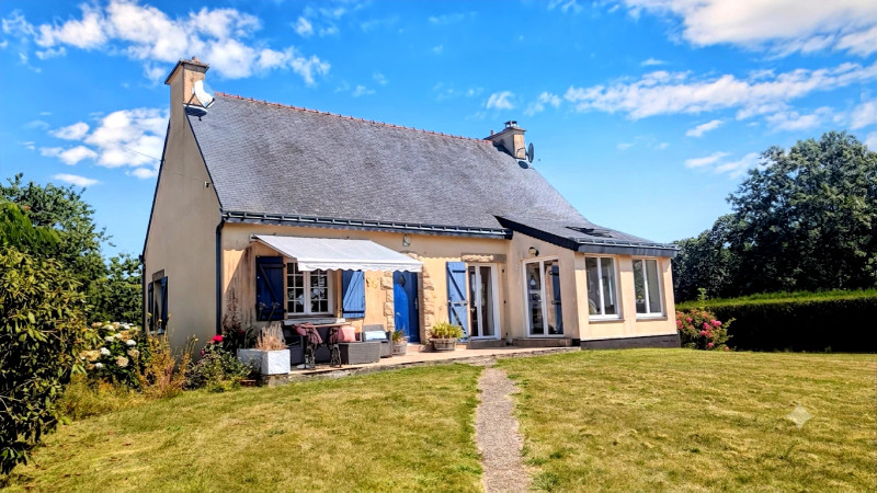 French property for sale in Priziac, Morbihan - €199,000 - photo 0